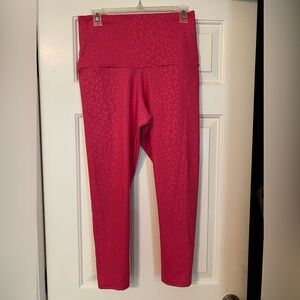 Emily Hsu cherry Embossed Leopard 7/8 legging. Size L NEW w/o tags